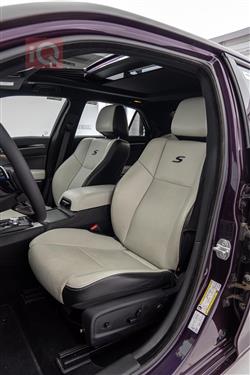 کرایسلەر 300